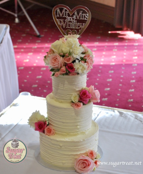 Wedding cake 3 tier extended tier with flowers